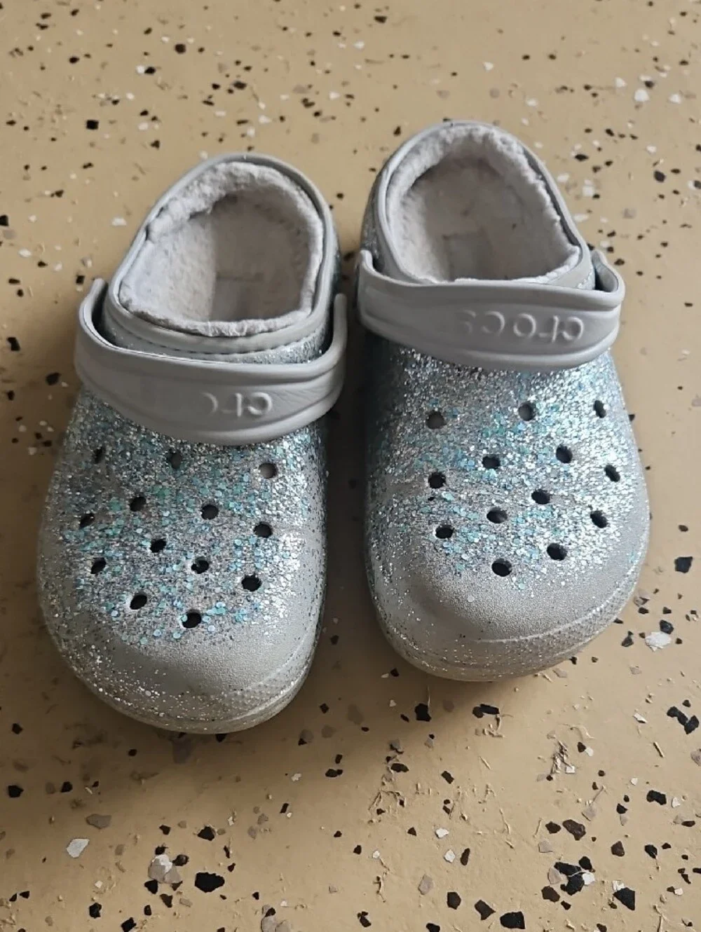 Girls Sandals And Crocs